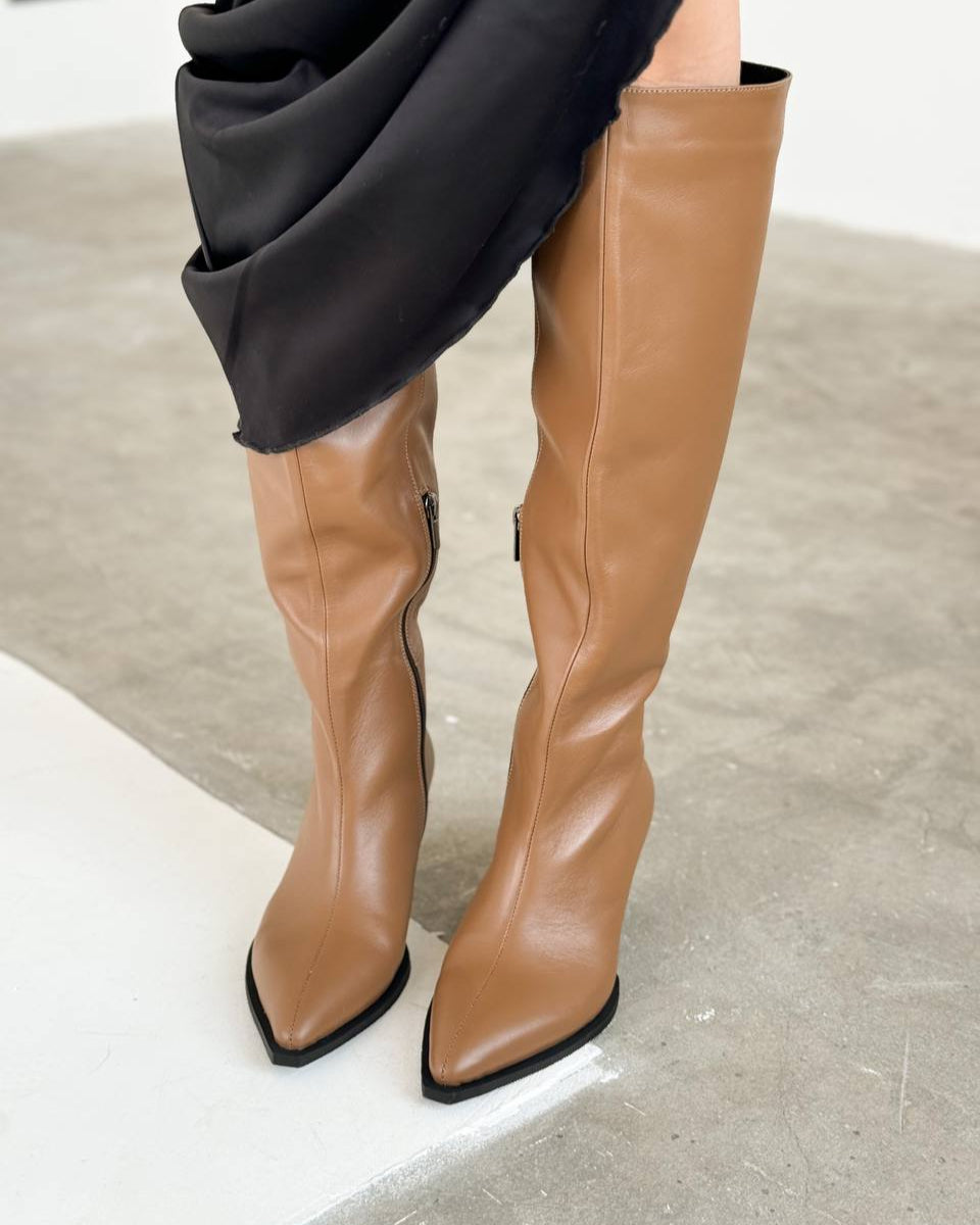 Elowen Kitten Heel Boots