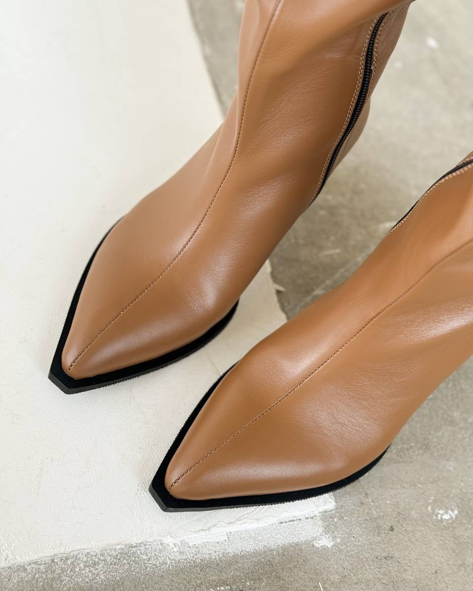 Elowen Kitten Heel Boots