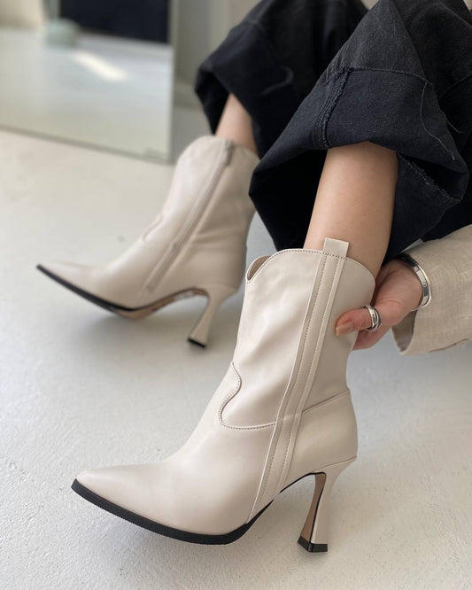 Stella Blanc Boots