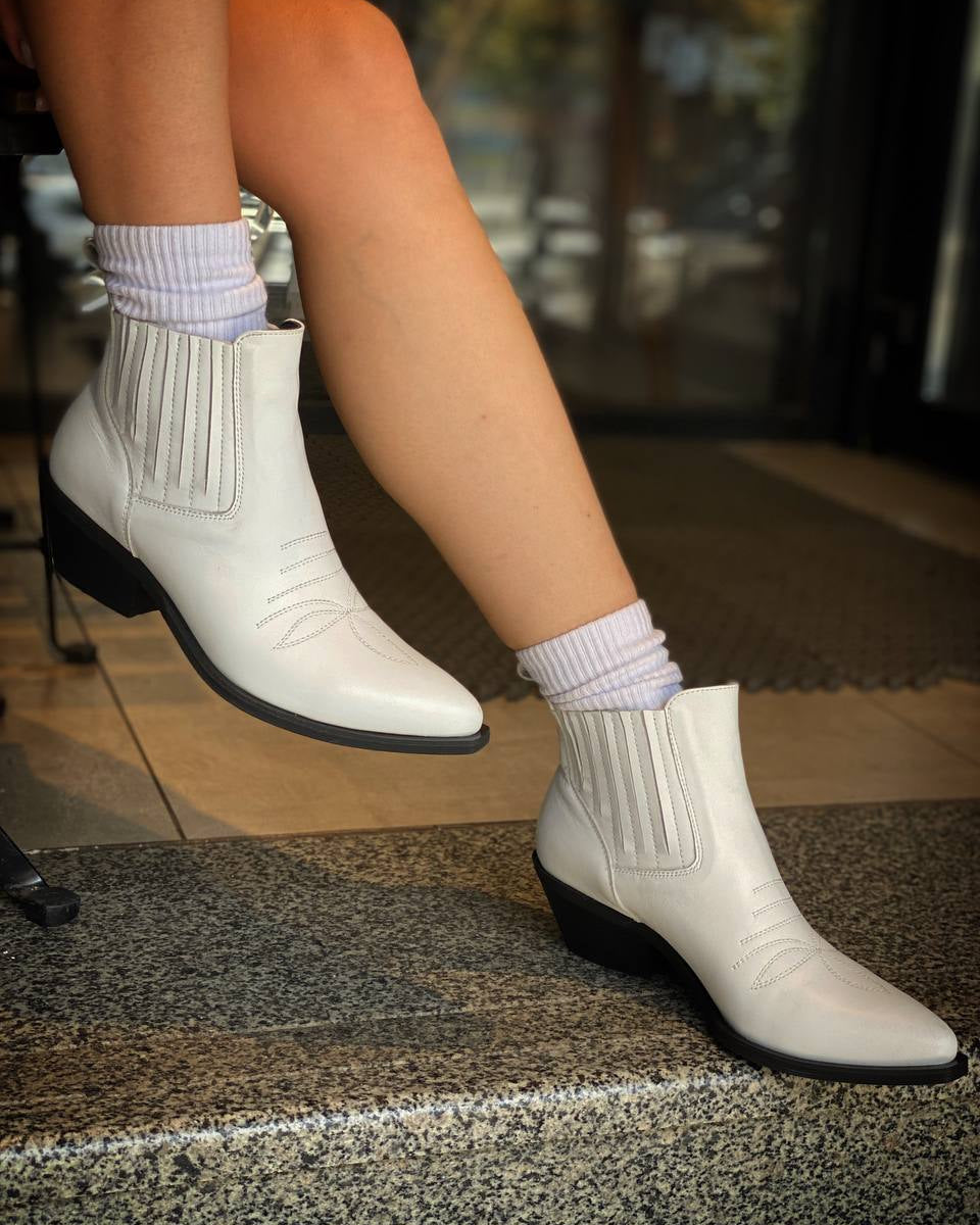 Aria Ivory Stitch Boots