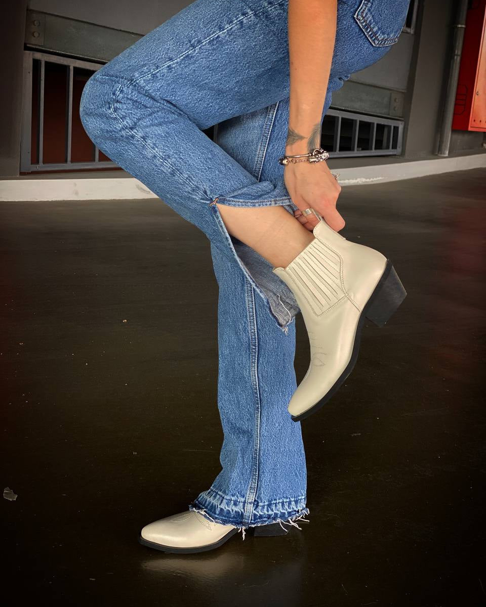 Aria Ivory Stitch Boots